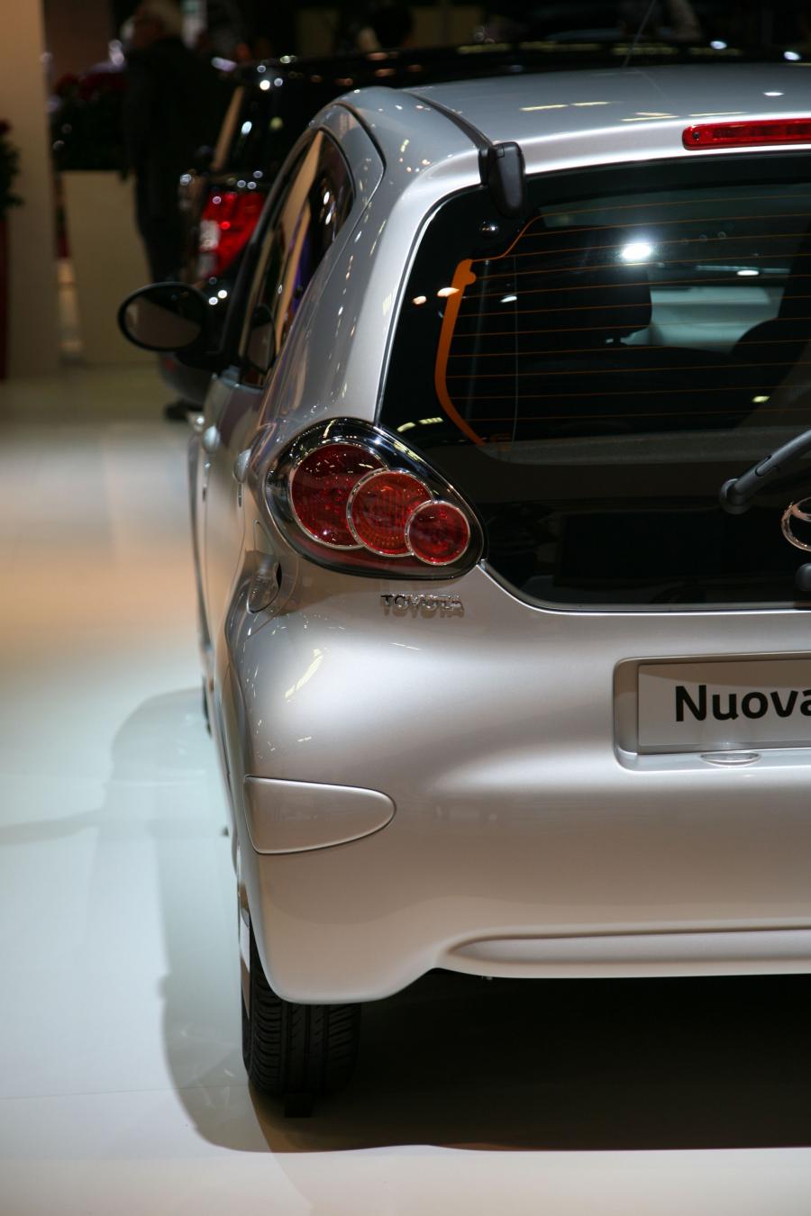  Toyota Aygo 2009 года  (фото 4 из 37)